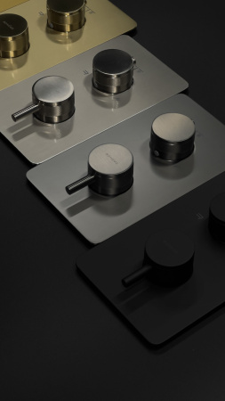 Смеситель для душа Boheme Cell 134-3-GM, термостатический, цвет графит Gun Metal