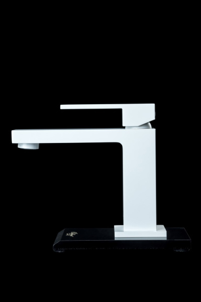 Смеситель для раковины Boheme Qubic 471-MW, цвет Matt White
