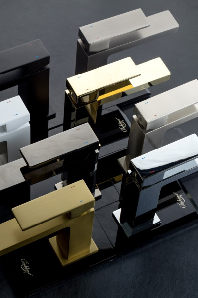 Смеситель для раковины Boheme Qubic 471-G, цвет Shinny Gold