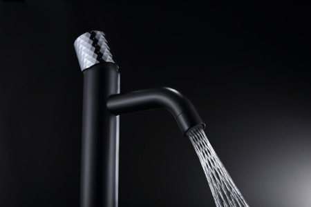 Смеситель Boheme Stick 122-BCR для раковины высокий, черный, (black diamond chrome)